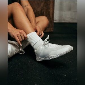 SOLD AVANCUS Women’s POWERLIFTING SHOES
Apex Power V2.5 White size 8.5-9